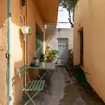Patio Prive Au Coeur De Clim Arenes A Pied Dom wakacyjny