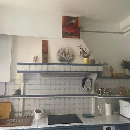 Maison De T2 Clim, Terrasse, Arenes Holiday home