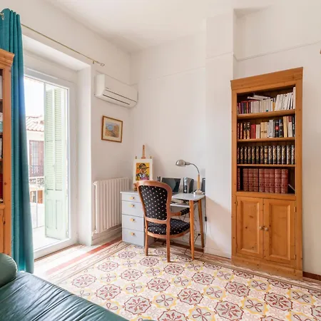 Holiday home Maison De T2 Clim, Terrasse, Arenes