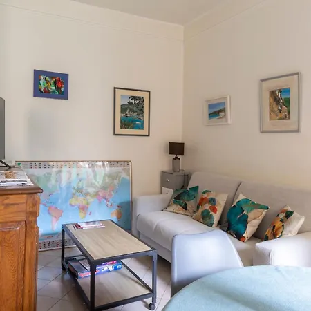 Petite Maison De Avec Cour Privee & Clim Pres Arenes Maisoncarreeconciergerie * Nîmes