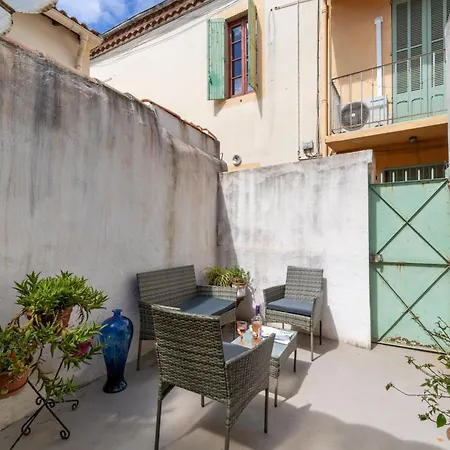 Maison De T2 Clim, Terrasse, Arenes Holiday home